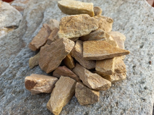 Златолит жёлтый декоративная каменная крошка купить в Дзержинском