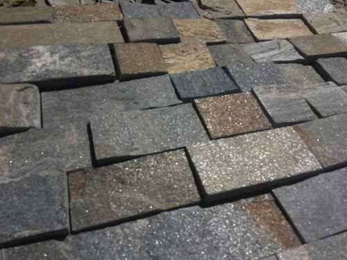 Плитка пилёная златолит Уральский для цоколя, отмостки купить в Дзержинском