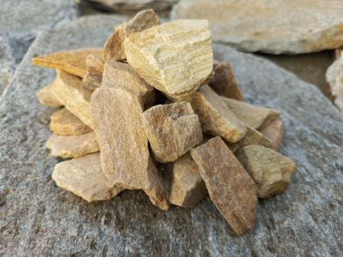 Златолит жёлтый декоративная каменная крошка купить в Дзержинском