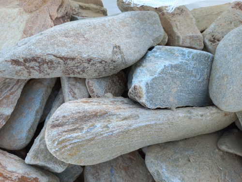 Златолит жёлтый, жёлто-зелёный глыбки и валуны для ланшафтного дизайна купить в Дзержинском