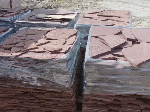 Плитняк лемезит бордовый для облицовки цоколя 20-25 мм  купить в Дзержинском